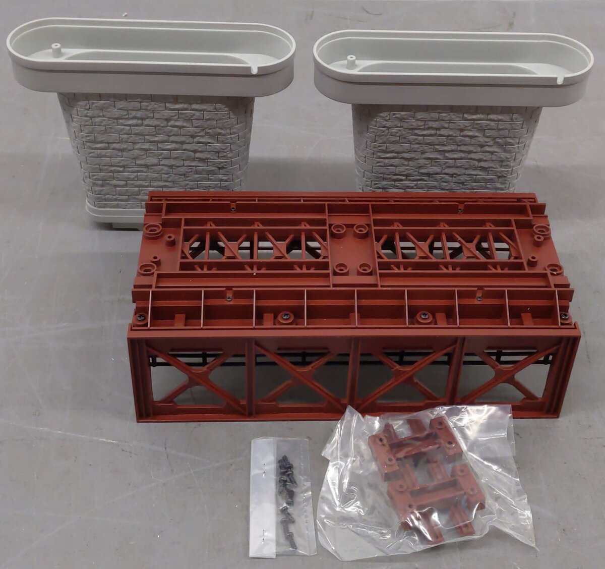 MTH 40-1104 O Gauge Girder Bridge in Rust EX/Box