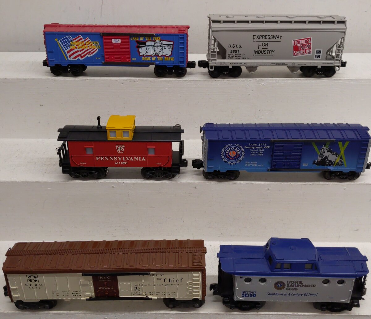 Assorted O Scale Freight Cars- 6460, 2601, 6111891, 2332, 6672, 1999 [6] EX