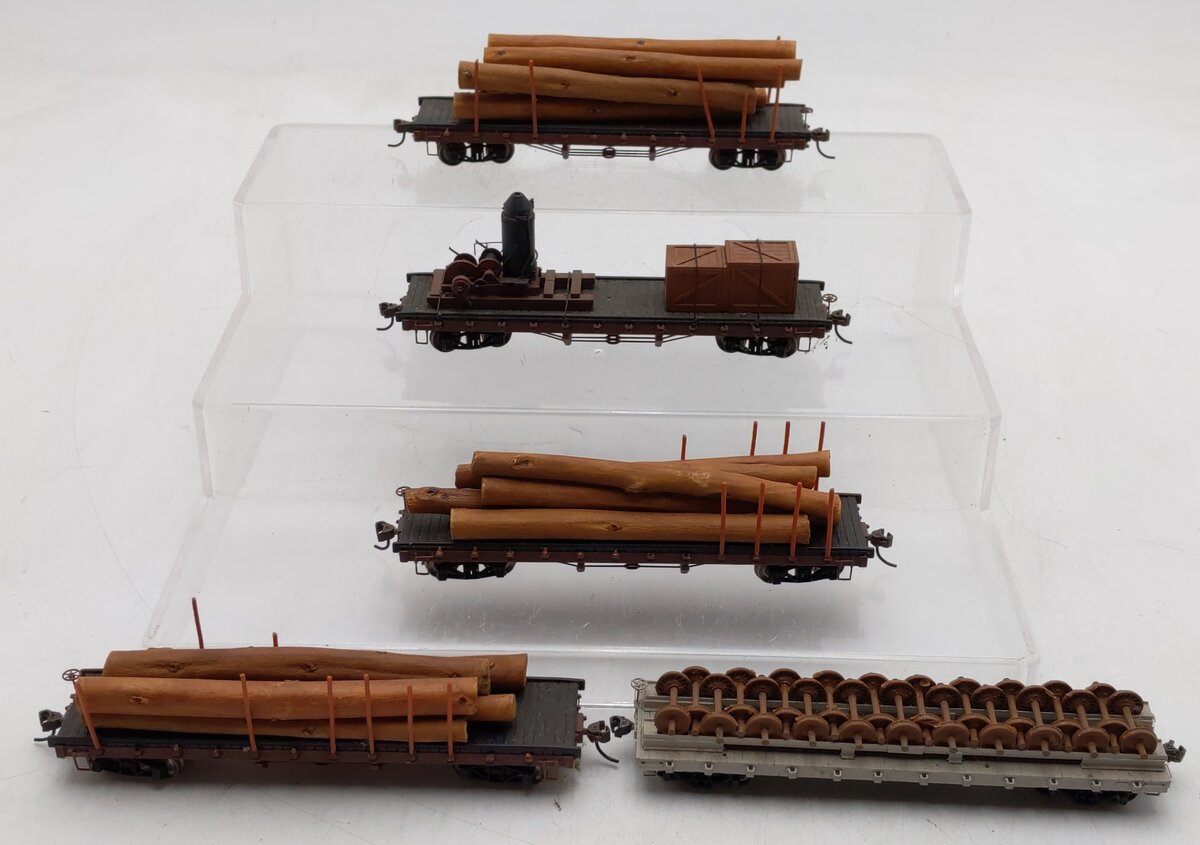 Bachmann/Other HO Scale Flat Cars w/Loads [5] VG