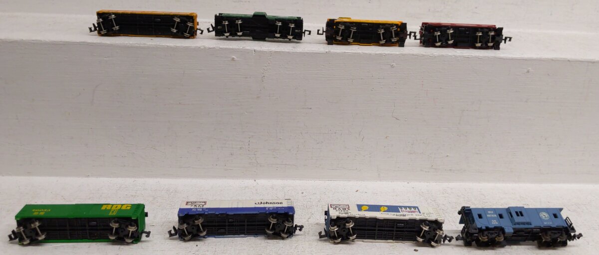Assorted N Scale Freight Cars #20033,17107,49000,31200,438815,52559,3310 [8] EX/Box