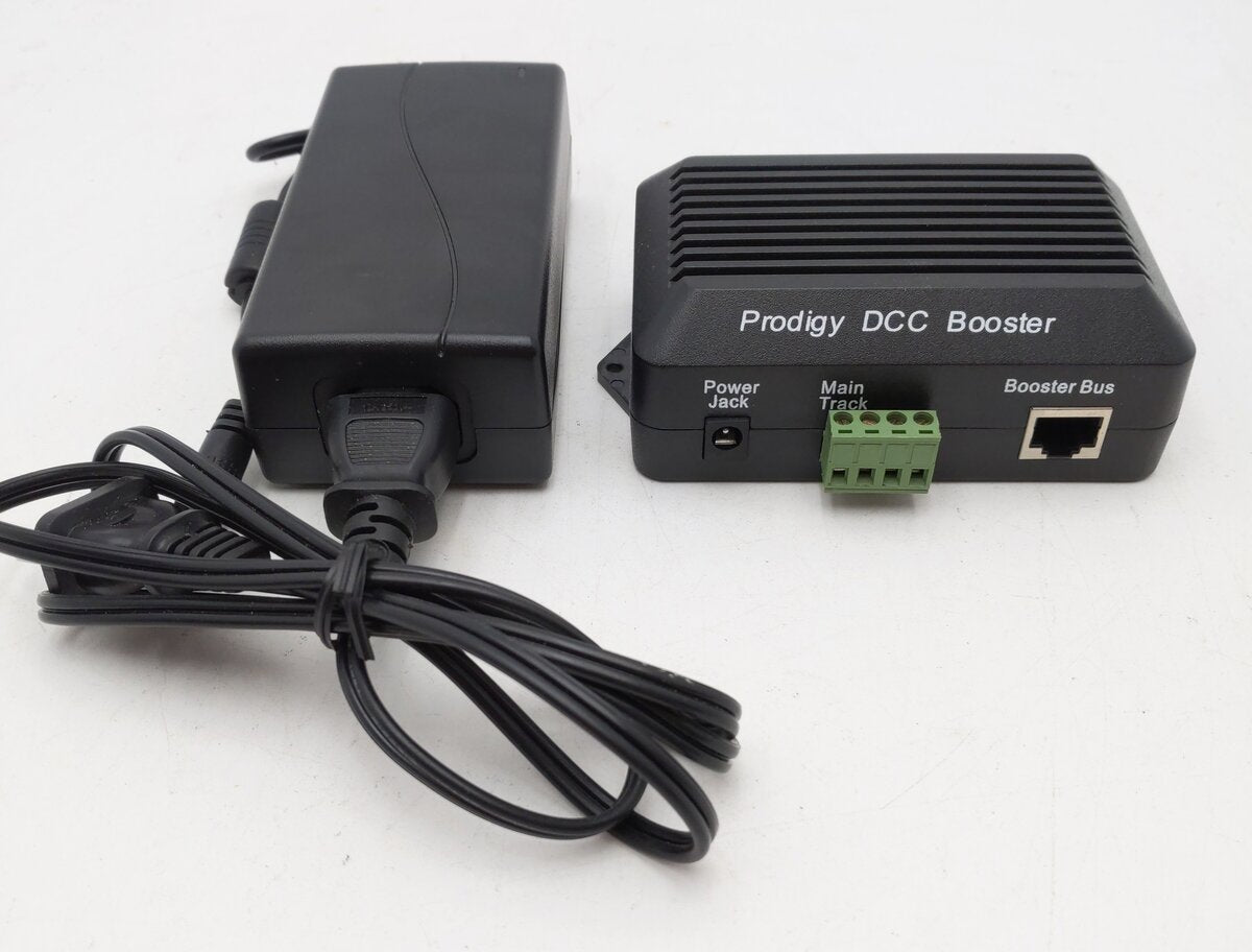 MRC 0001505 Digital Command Control Prodigy District Power Booster 3.5 Amps EX