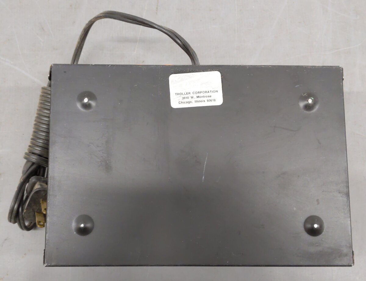 Troller 8000 Autopulse Twin Momentum 5 Transistorized Model Railroad Power Pack VG