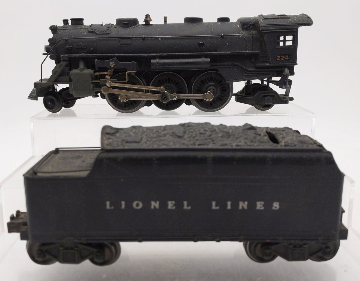 Lionel 224 Lionel 224 2-6-2 Die-Cast Steam Locomotive w/2466W Tender EX