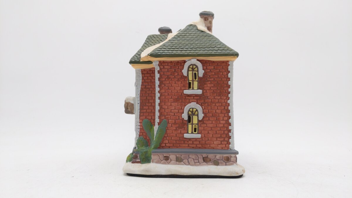 Santa’s Workbench Collection 564-4042 Heritage House Antiques LN