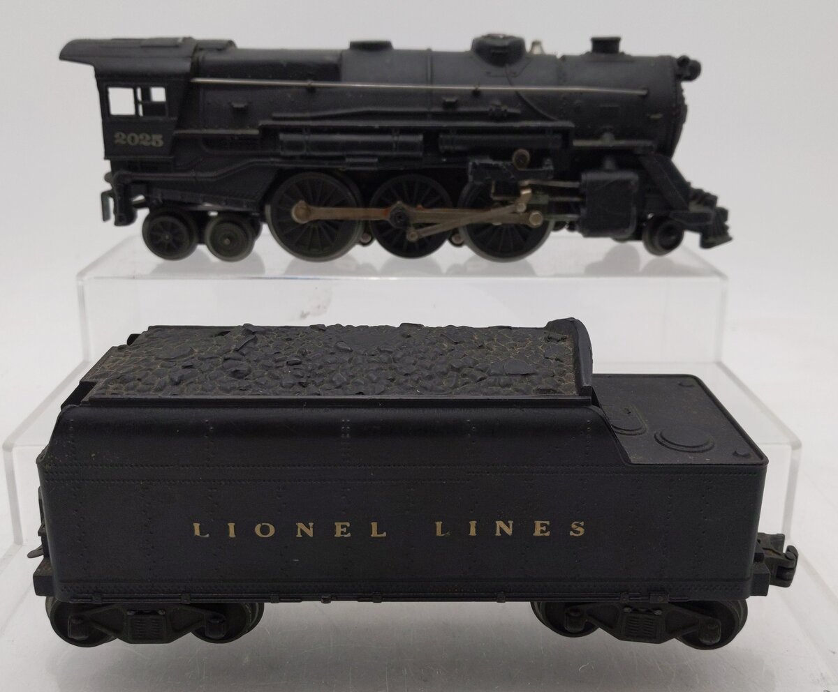 Lionel 2025 Vintage O 2-6-2 Diecast Steam Locomotive & 6466W Tender EX