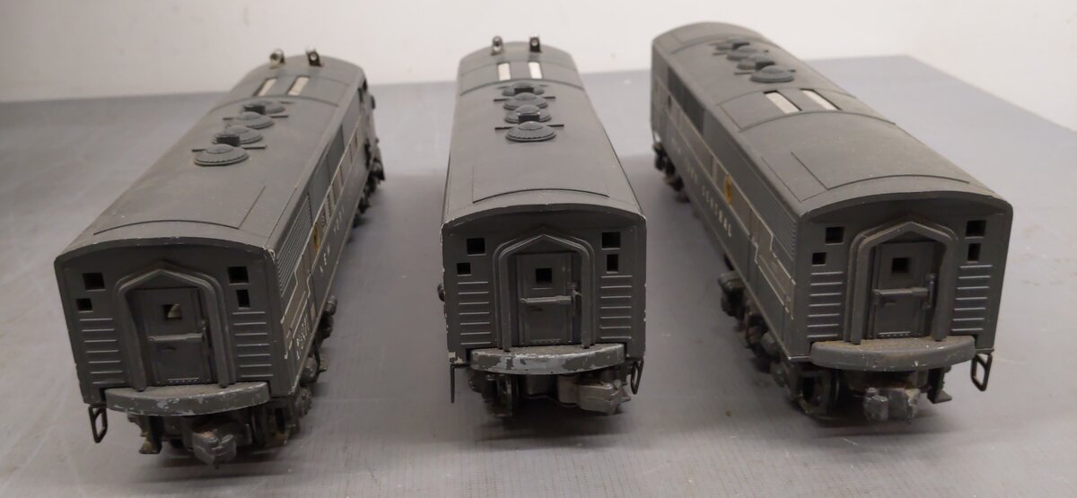 Lionel 2344 Vintage O New York Central F-3 AA Diesel Locomotive Set EX