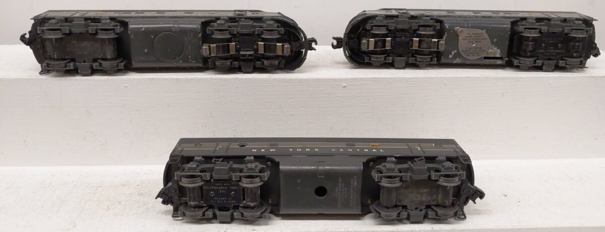 Lionel 2344 Vintage O New York Central F-3 AA Diesel Locomotive Set EX