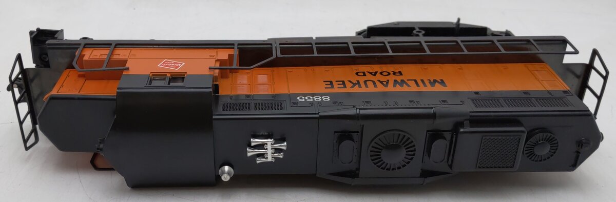 Lionel 6-8855 O Gauge Milwaukee Road SD-18 Powered Diesel Locomotive VG/Box