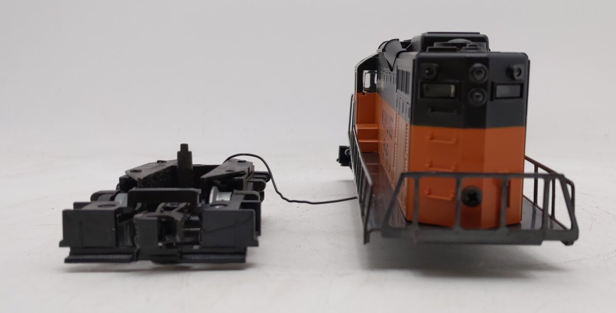 Lionel 6-8855 O Gauge Milwaukee Road SD-18 Powered Diesel Locomotive VG/Box