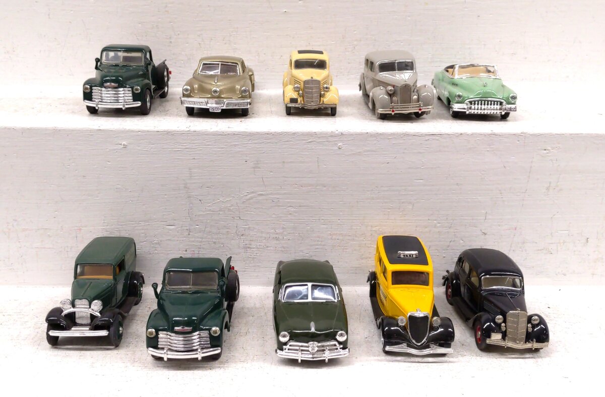 Ertl & Other 1:43 Assorted Die-cast Vehicles [10] EX