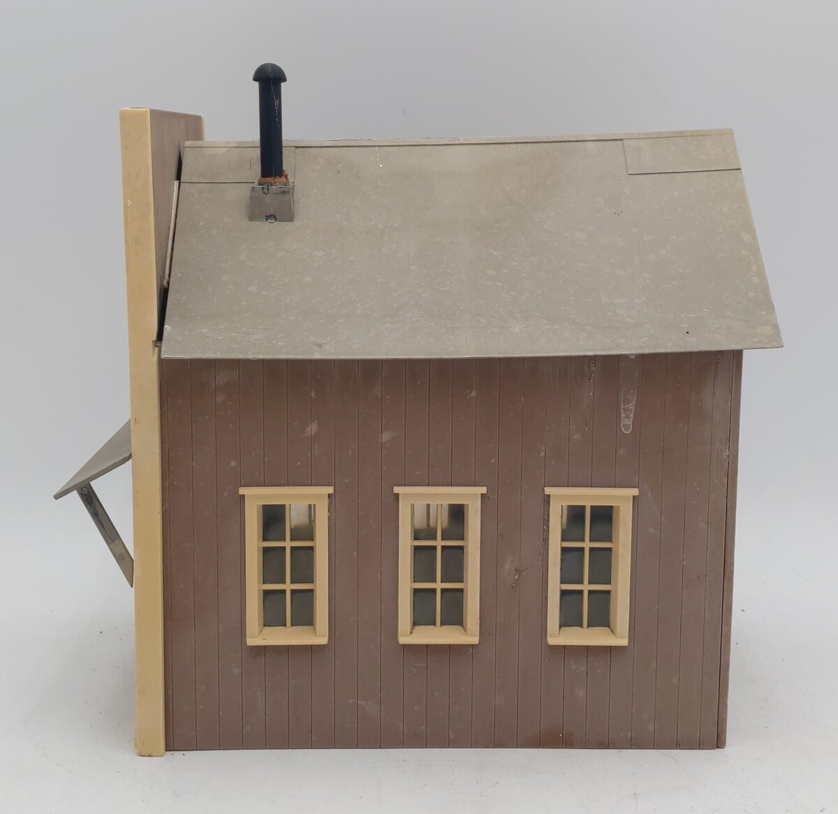 Piko G Scale Building - Assembled VG