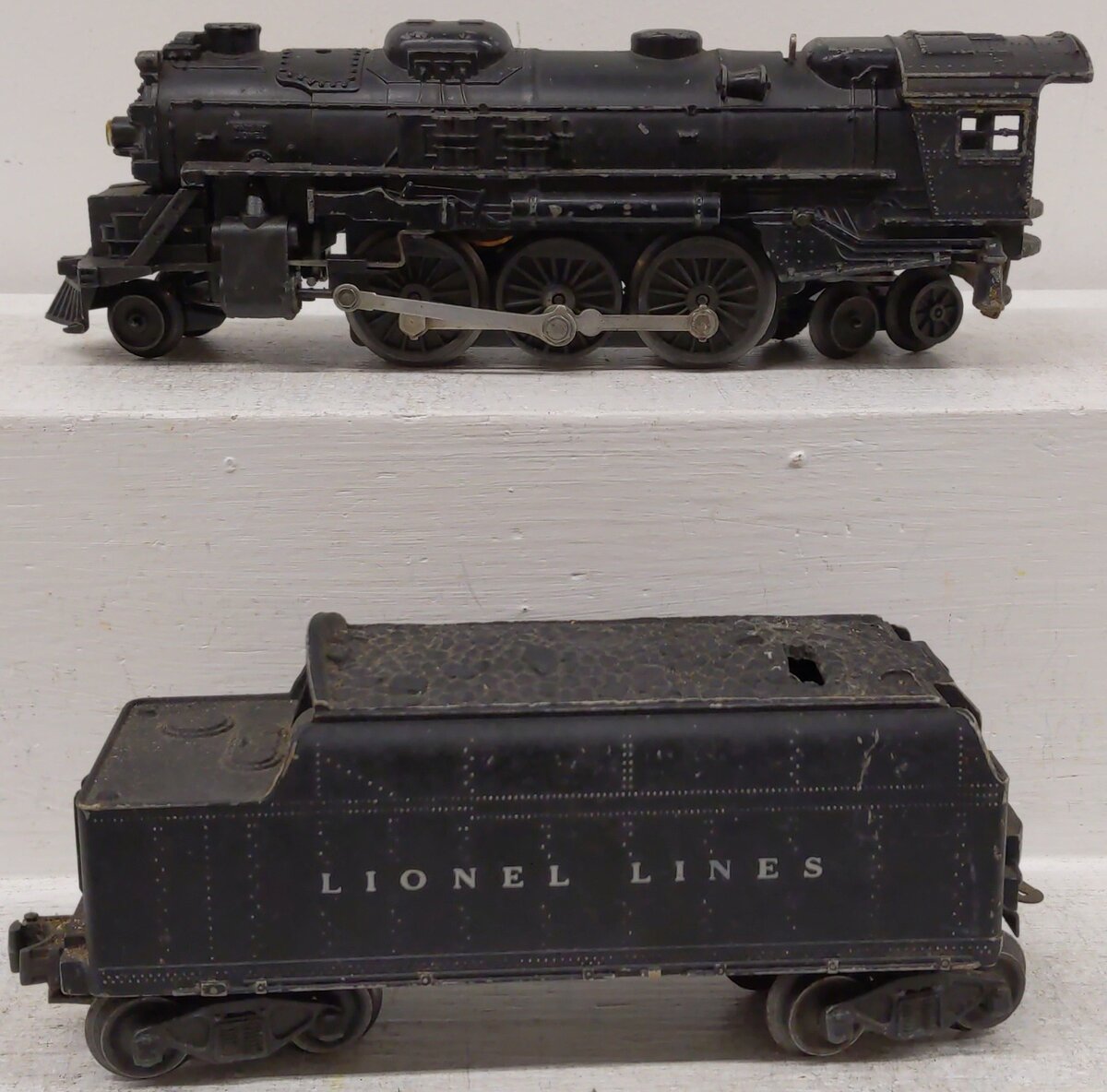 Lionel 2026 Vintage O Lionel Lines 2-6-2 Steam Locomotive w/6466W Tender