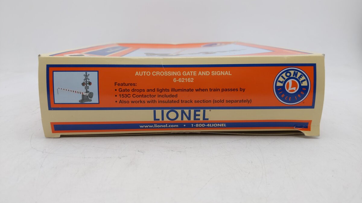 Lionel 6-62162 O Gauge Operating Crossing Gate & Signal EX/Box