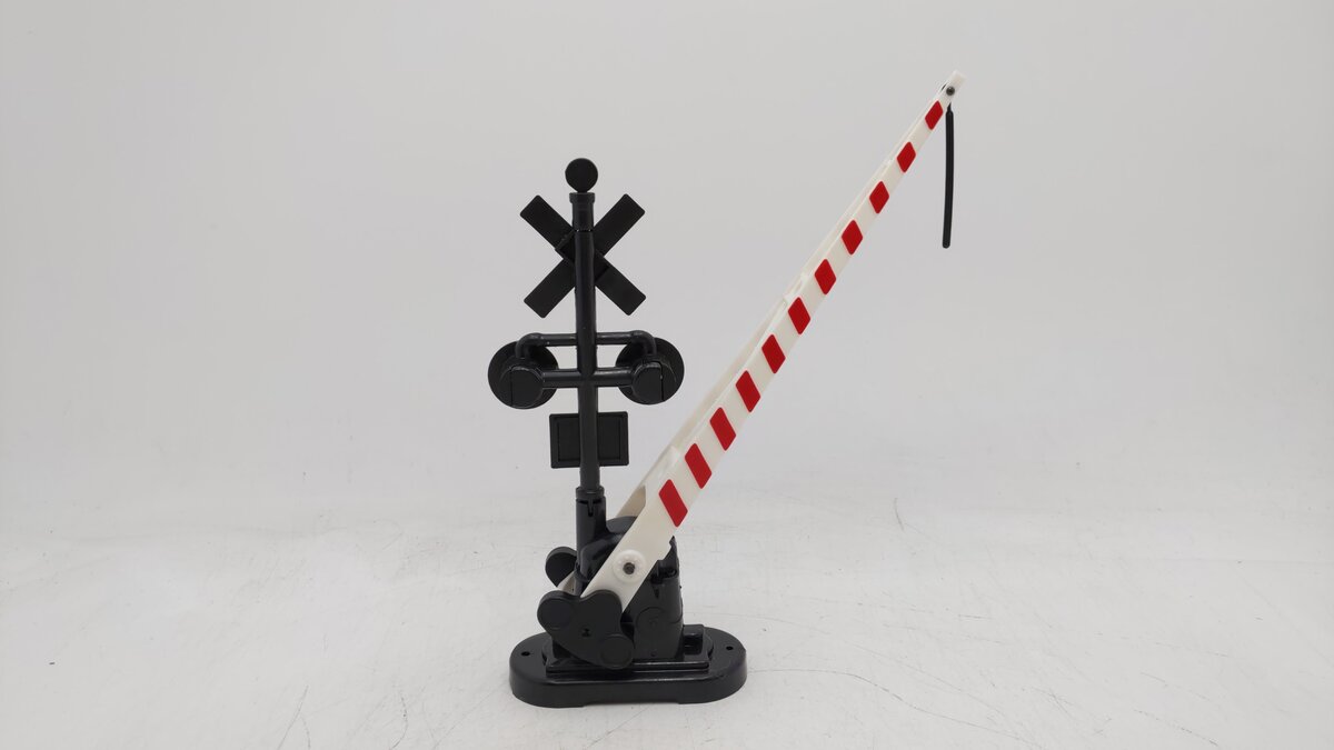 Lionel 6-62162 O Gauge Operating Crossing Gate & Signal EX/Box