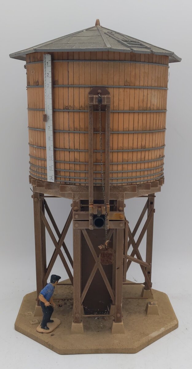 Pola G Scale Water Tower