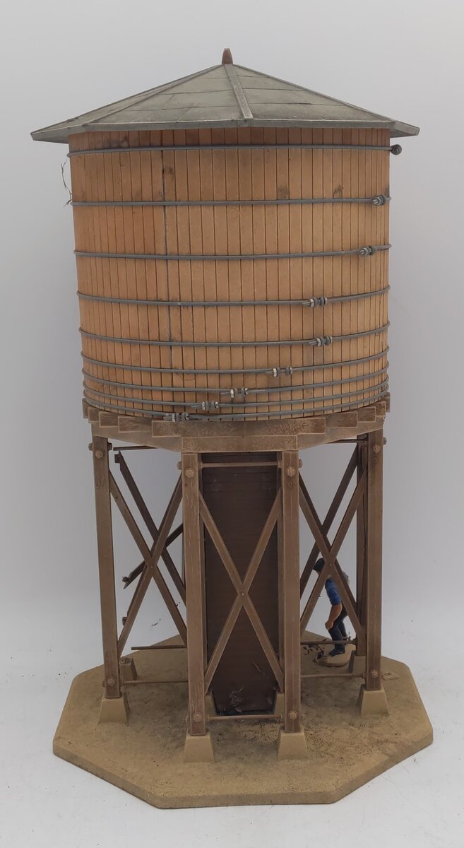 Pola G Scale Water Tower