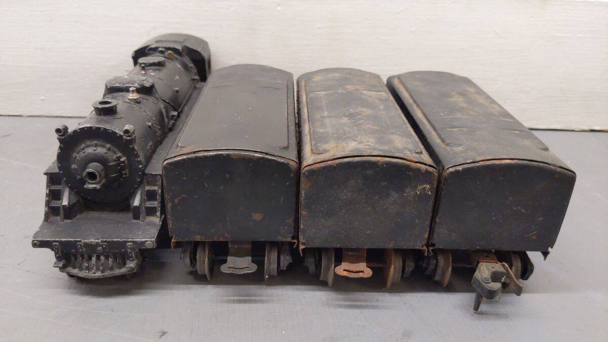 Lionel Vintage O Steam Locomotive & (3) Lionel Scout Tenders