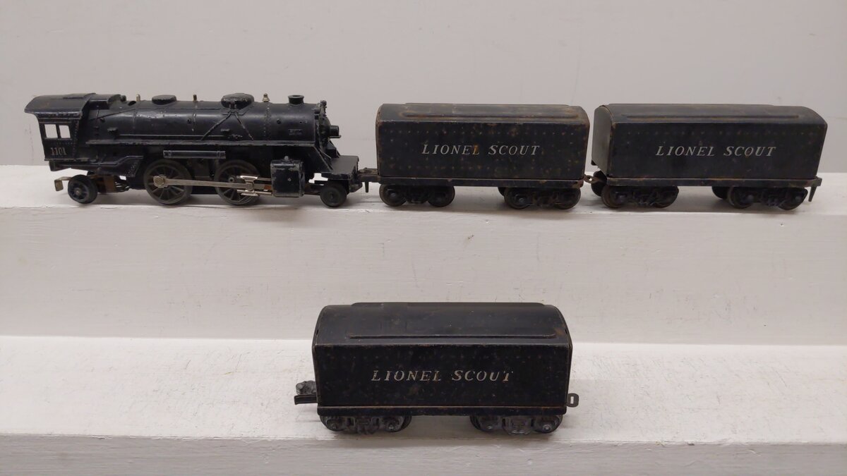 Lionel Vintage O Steam Locomotive & (3) Lionel Scout Tenders