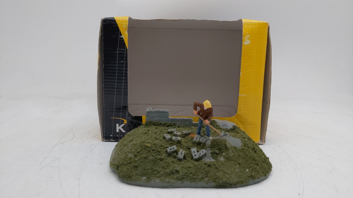 K-Line K42415 Figure w/ Sledgehammer-Construction Scene LN/Box