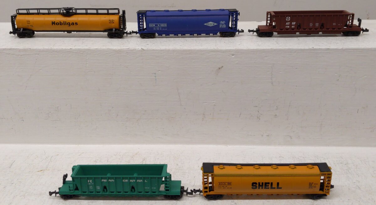 Aurora N Scale Assorted Freight Cars #1245,X-38370,8517,77902,1360 [5] EX/Box