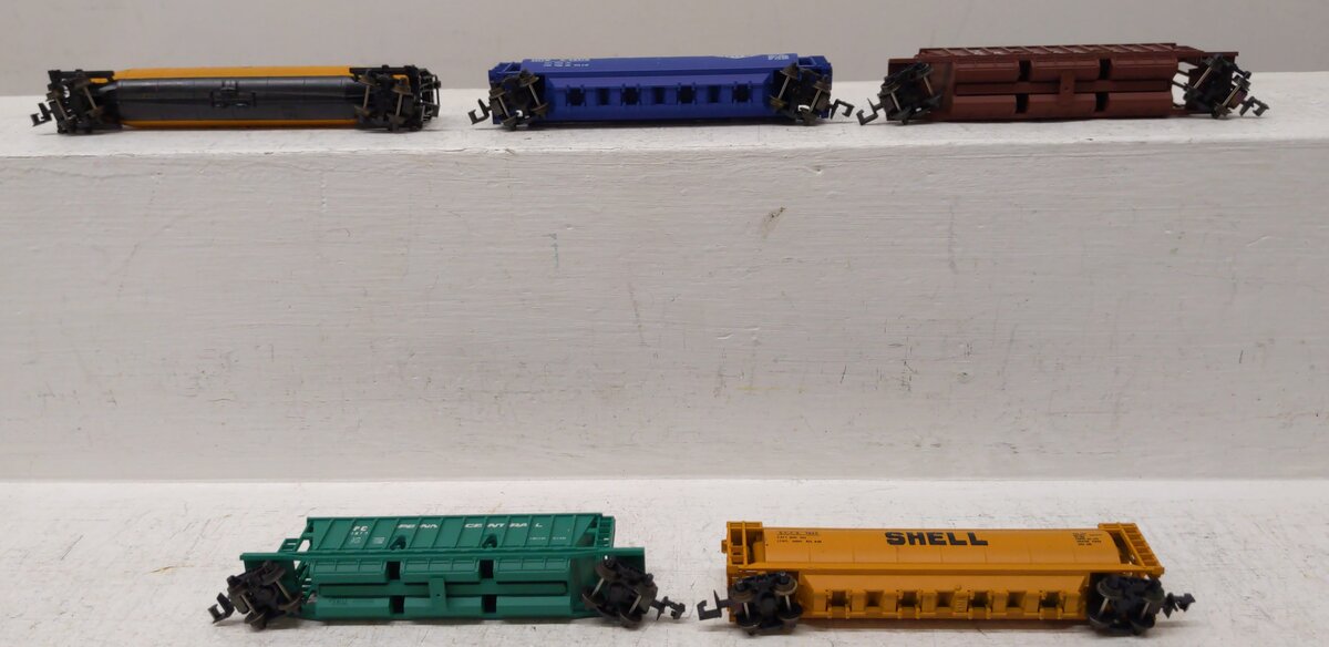 Aurora N Scale Assorted Freight Cars #1245,X-38370,8517,77902,1360 [5] EX/Box