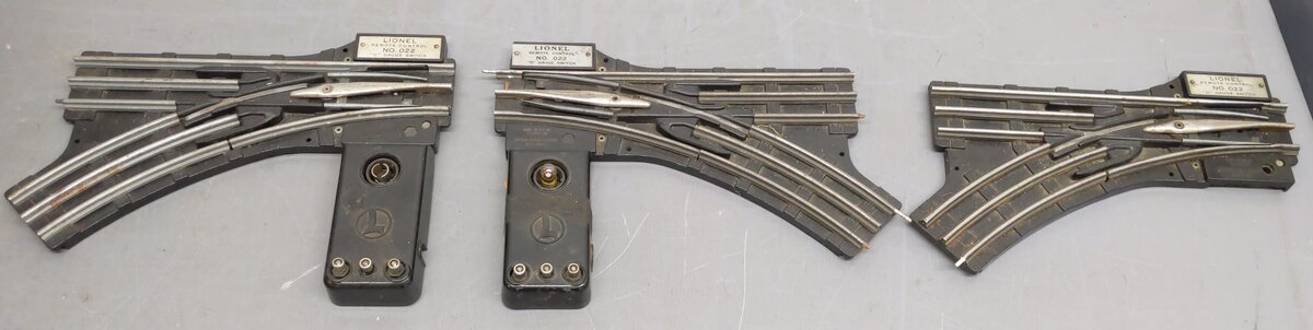 Lionel 022 O Gauge Left-Hand & Right-Hand Electric Remote Switches[3] VG