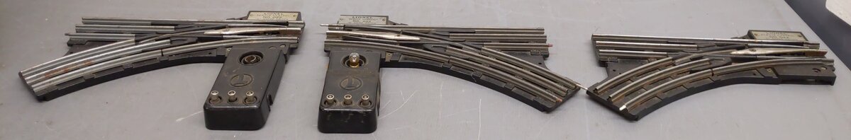 Lionel 022 O Gauge Left-Hand & Right-Hand Electric Remote Switches[3] VG