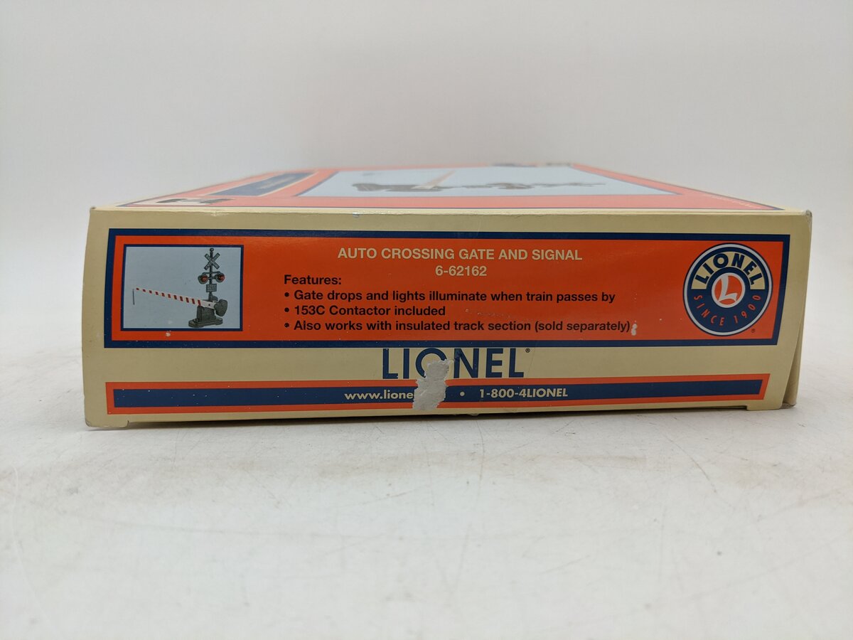 Lionel 6-62162 O Gauge Operating Crossing Gate & Signal EX/Box