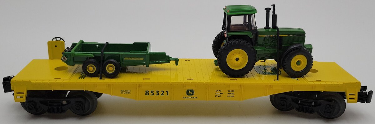Lionel 6-85321 O John Deere Flatcar w/Tractor & Spreader Load NIB