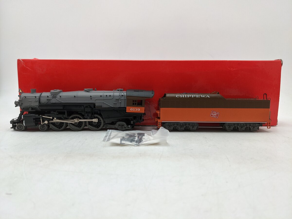 Rivarossi 5402 HO Milwaukee Chippewa 4-6-2 Heavy Pacific Steam Locomotive #6139 EX/Box