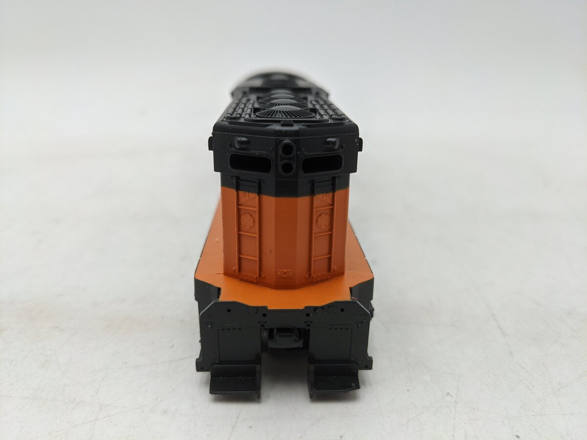 Athearn 3803 HO Scale Milwaukee Road SD9 Powered Diesel Engine EX/Box