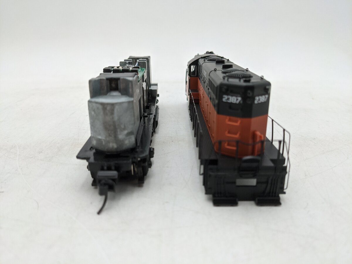 Proto 2000 23706 HO Scale Milwaukee Road EMD GP9 Diesel Locomotive #2387 EX/Box