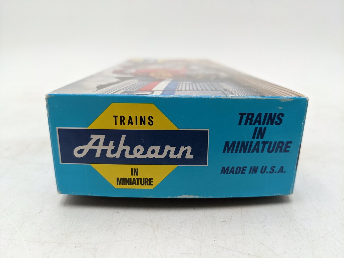Athearn 3823 HO Milwaukee SD9 Dummy Diesel Locomotive #543 VG/Box