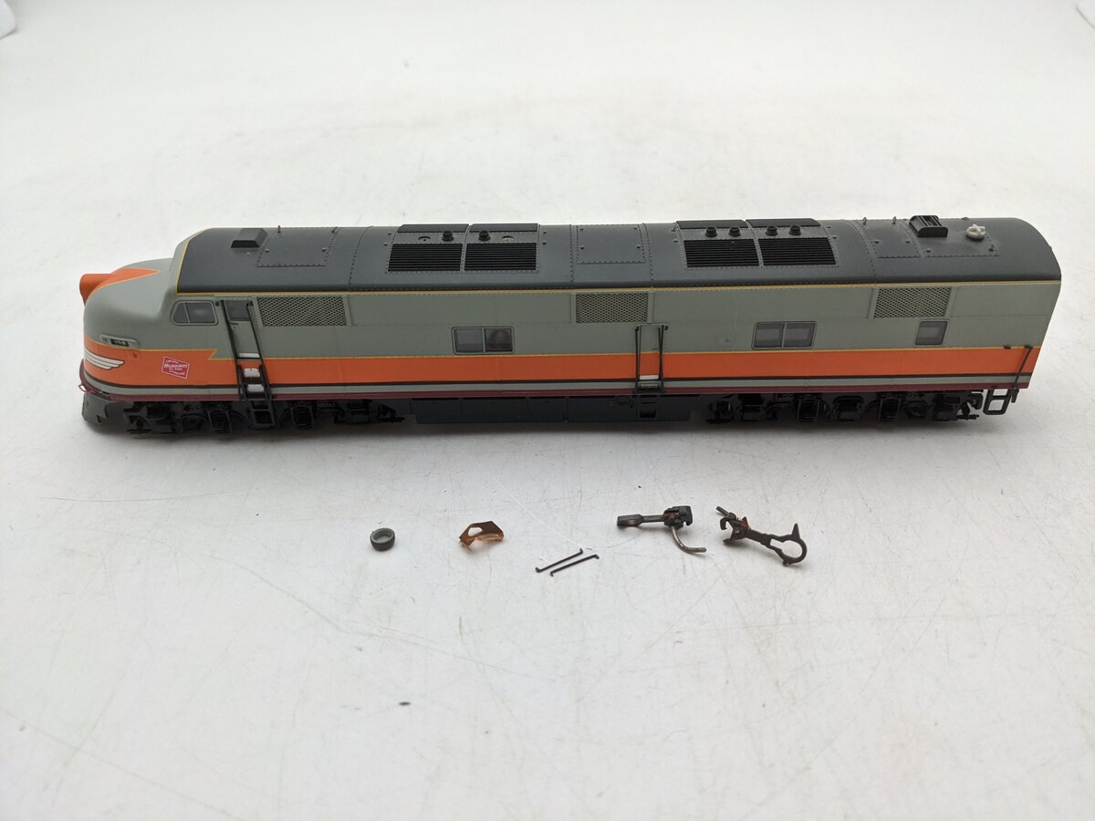 Proto 2000 23231 HO Scale MILW E6 Diesel Locomotive #15B