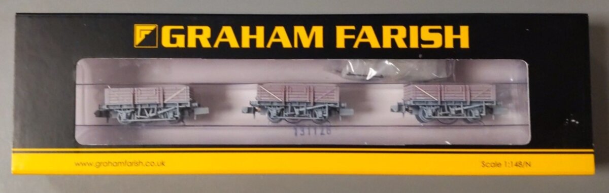 Graham Farish 377-475Z N Weathered BR China Clay wagons w/ Flat Hoods (Set of 3) LN/Box