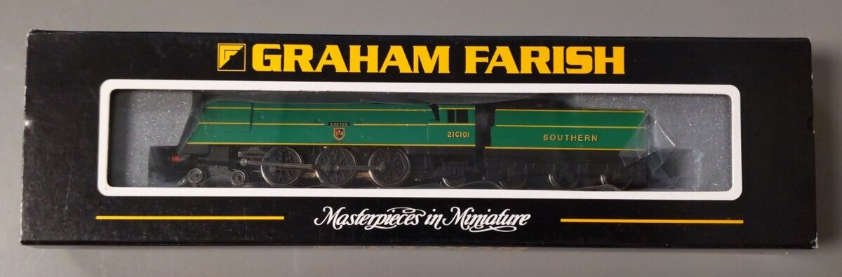 Graham Farish 372-275 N West Country 'Exeter' 4-6-2 Steam Locomotive #21C101 EX/Box