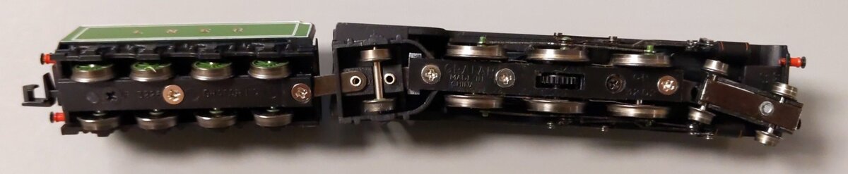Graham Farish 372-379 N Scale LNER 4-6-2 A3 Flying Scotsman Steam Loco #4472 LN/Box