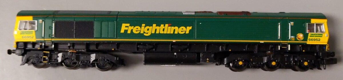 Graham Farish 371-390 N Scale Freightliner Class 66/9 Diesel Locomotive #66952 LN/Box