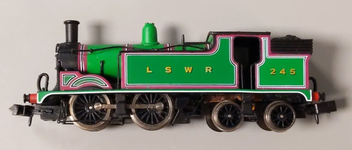 Dapol ND-057 N London & South Western Railway 0-4-4 Tank Steam Locomotive #245 LN/Box