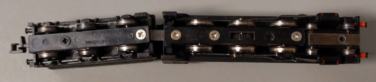 Graham Farish 372-000 N British Railway 49XX Garth Hall 4-6-0 Steam Loco #5955 LN/Box