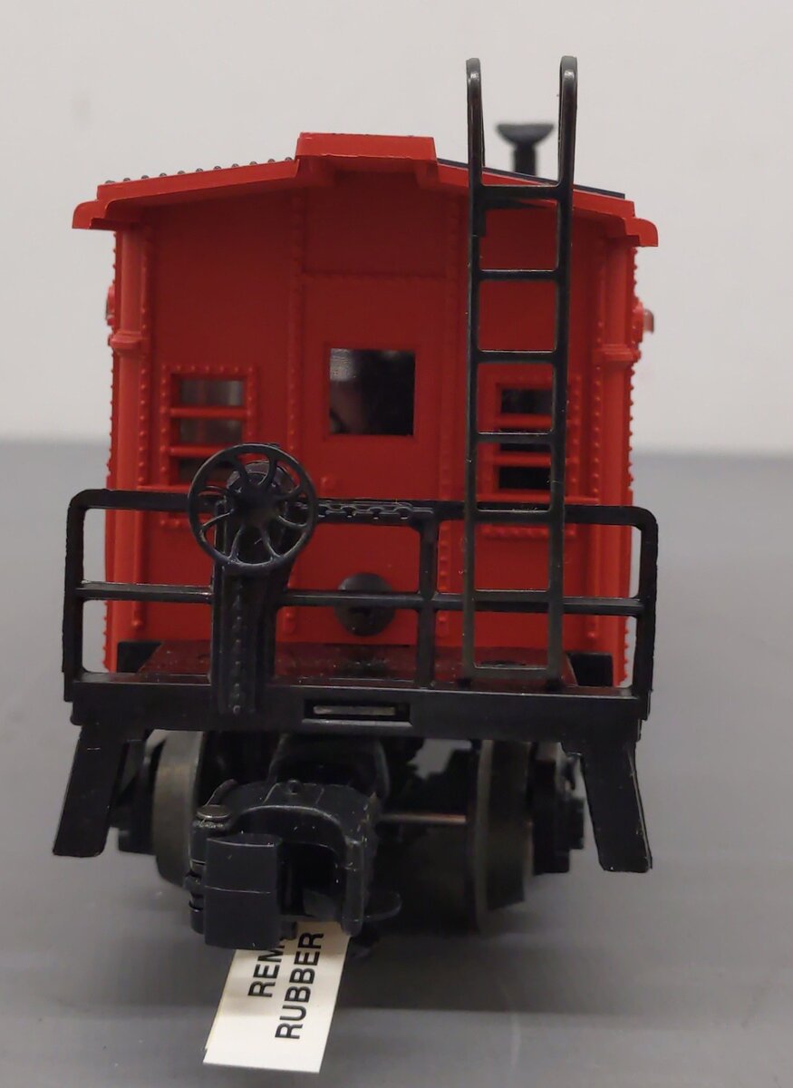 Lionel 6-16804 O Gauge Lionel Railroader Club Bay Window Caboose #16804 NIB