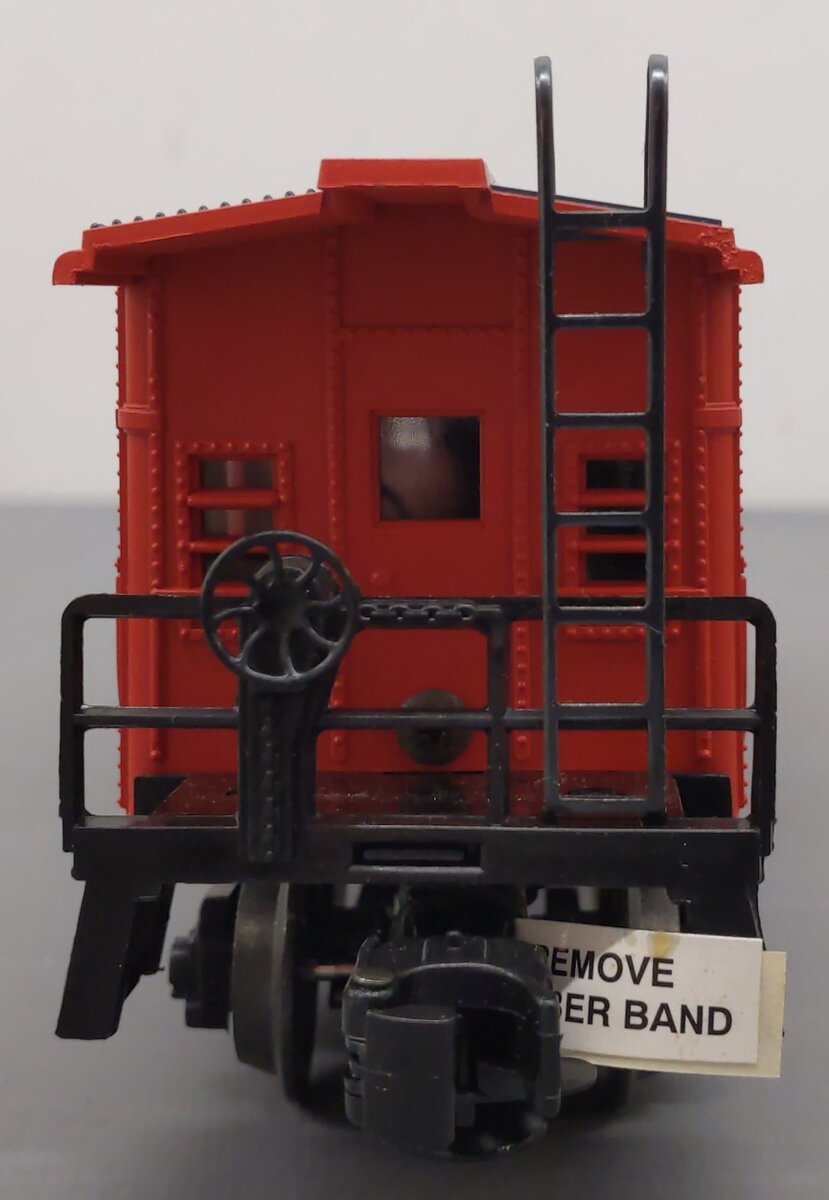 Lionel 6-16804 O Gauge Lionel Railroader Club Bay Window Caboose #16804 NIB