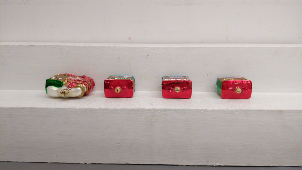 Polonaise Vintage Coca-Cola Train Christmas Ornament set EX/Box