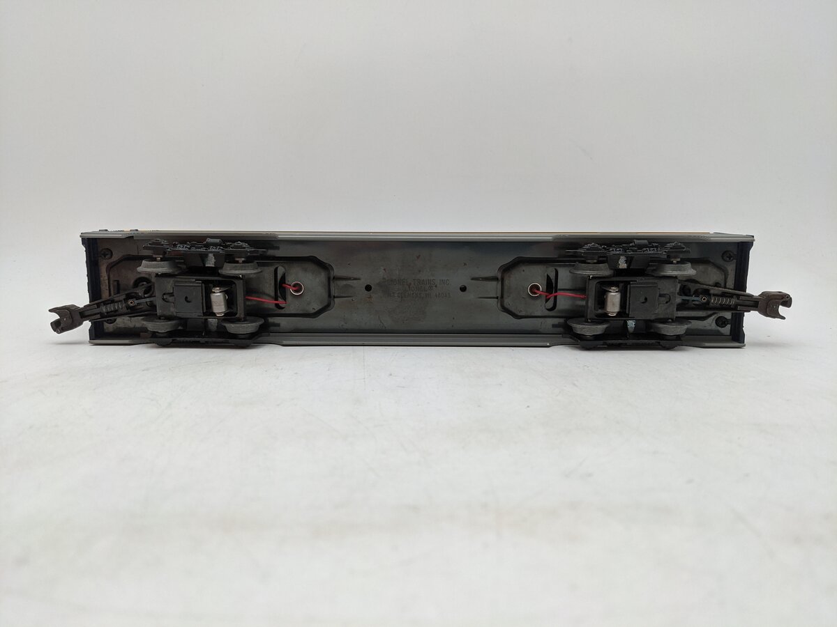 Lionel 6-19147 O Gauge Chesapeake & Ohio Aluminum "Elk Lake" Passenger Car #1803 EX/Box
