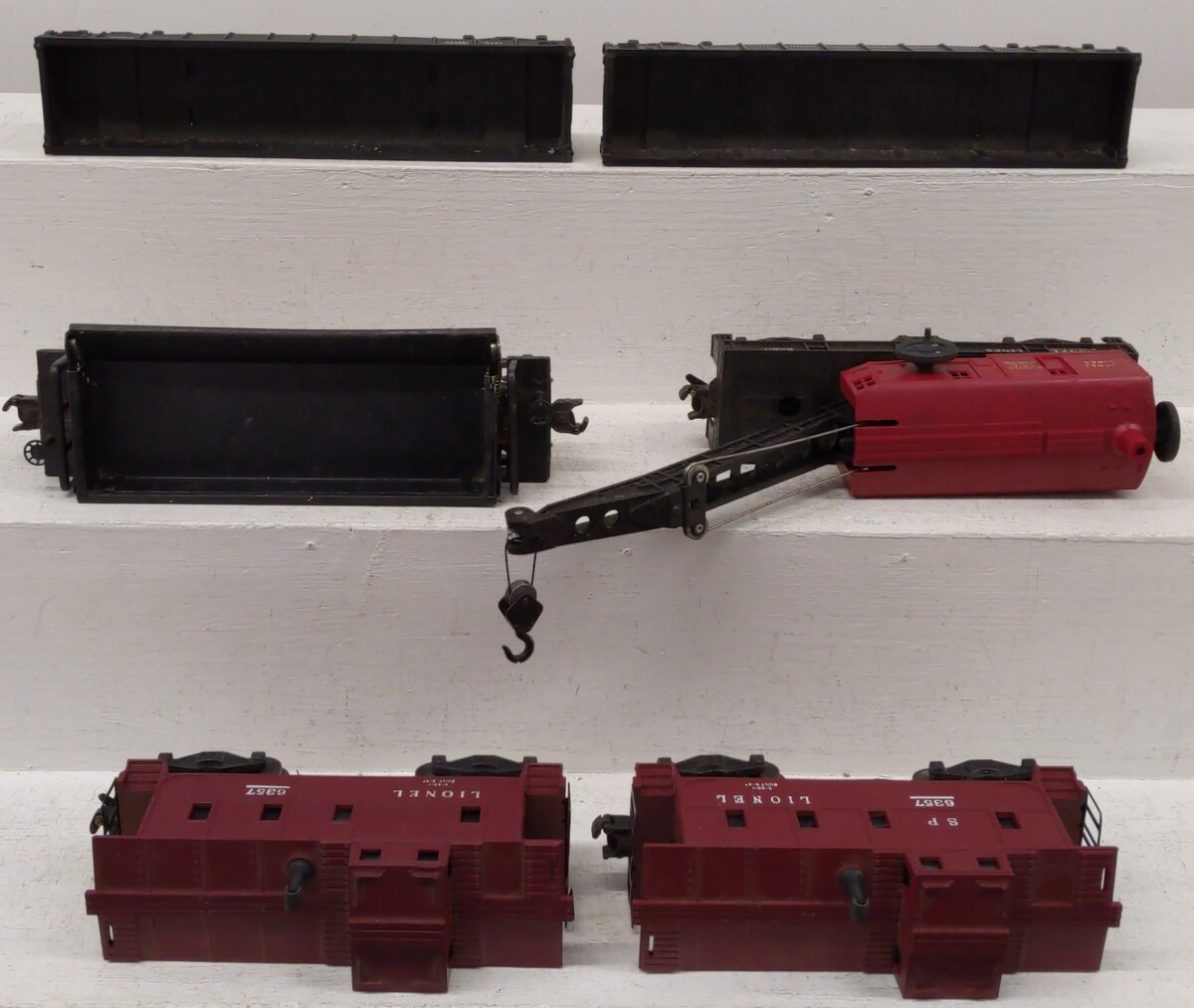 Lionel Vintage O Assorted Freight Cars: 6462, 6357, 3469, 6560 [6]/Box