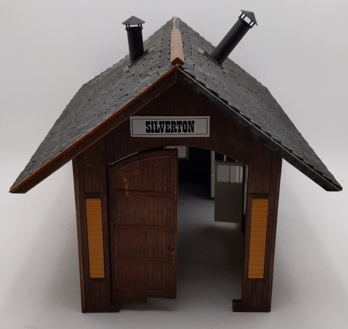 Pola G1815 G Scale Silverton Engine Shed Building Kit (Assembled) VG