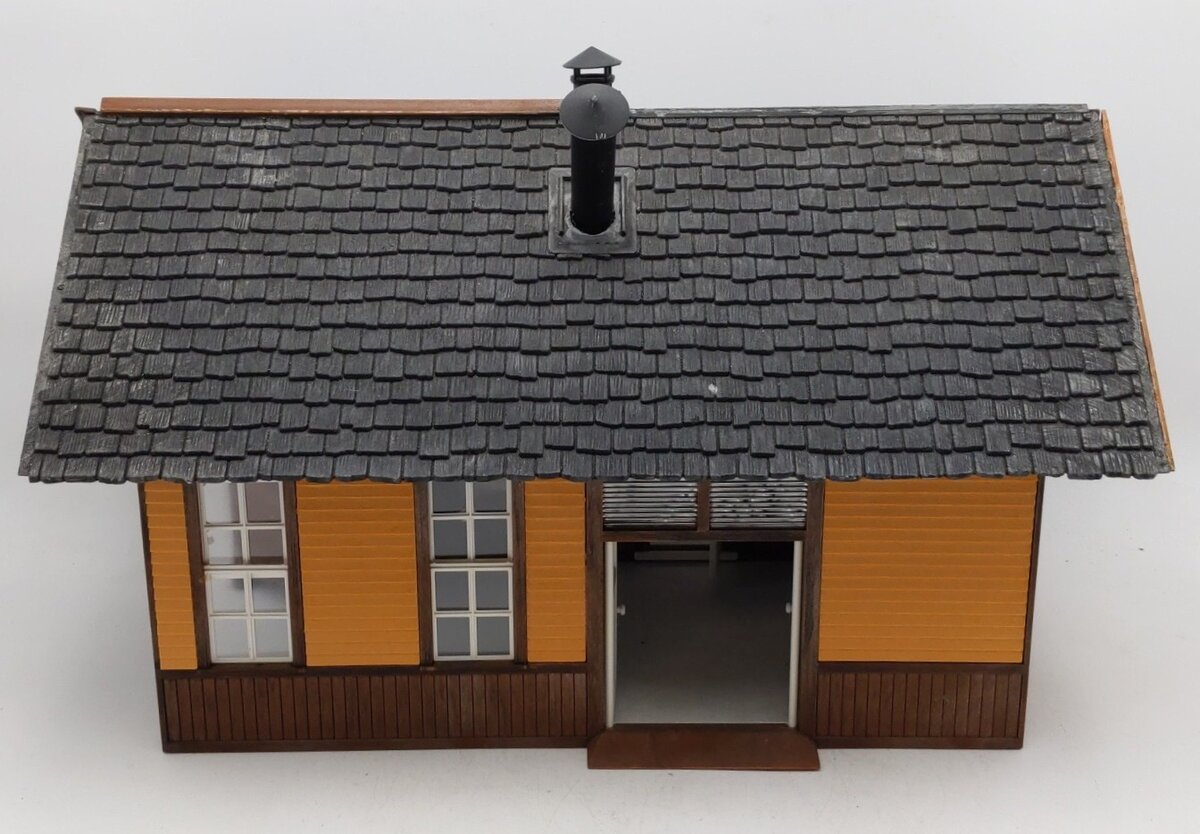 Pola G1815 G Scale Silverton Engine Shed Building Kit (Assembled) VG