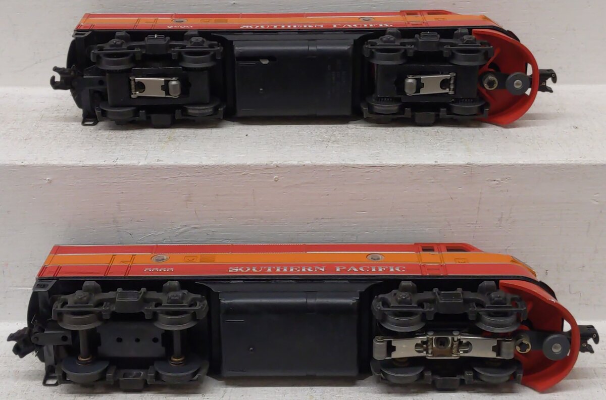 Lionel 6-8260 O Gauge Southern Pacific F3 AA Diesel Locomotive Set #8260/8262 EX/Box