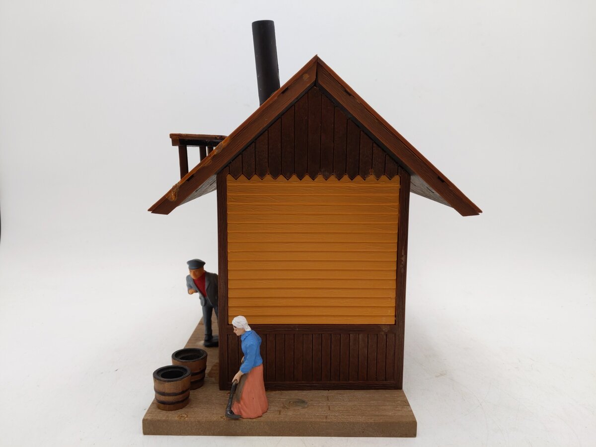 Pola G Scale Building - Custom VG