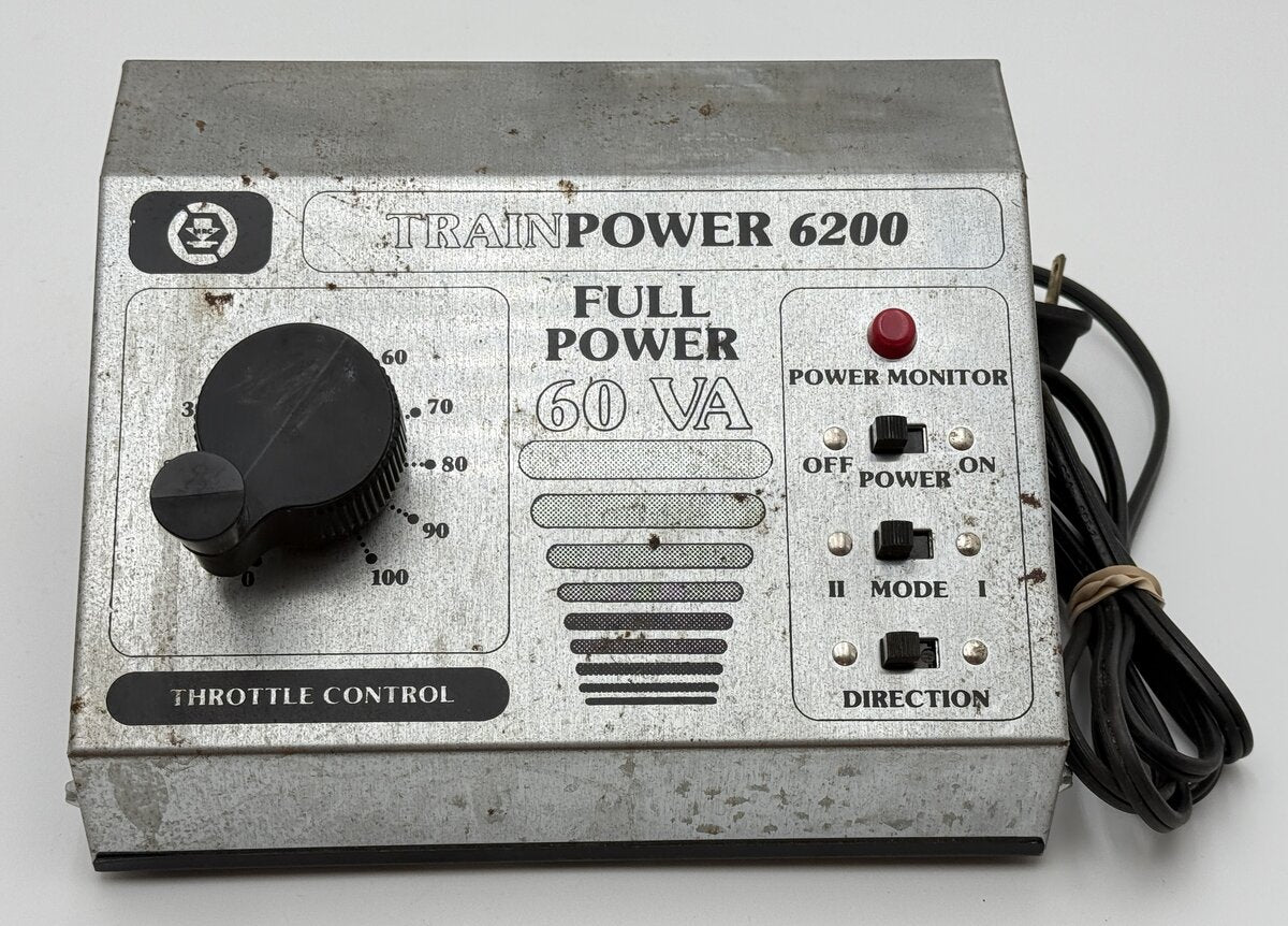 MRC 6200 Trainpower Power Pack (Silver) VG